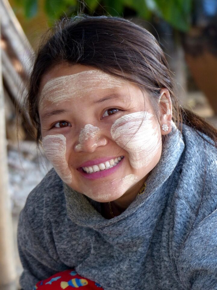 myanmar, girl, lifestyle, traditional-3686782.jpg